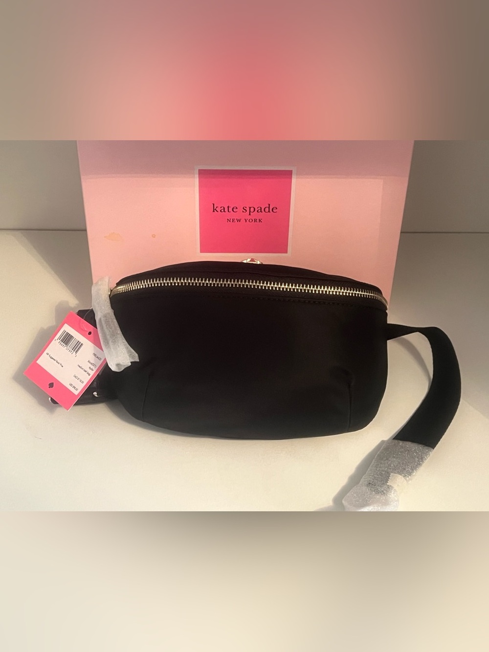 Taylor Black Nylon Zip-Top Womenโs Cosmetic Pouch
